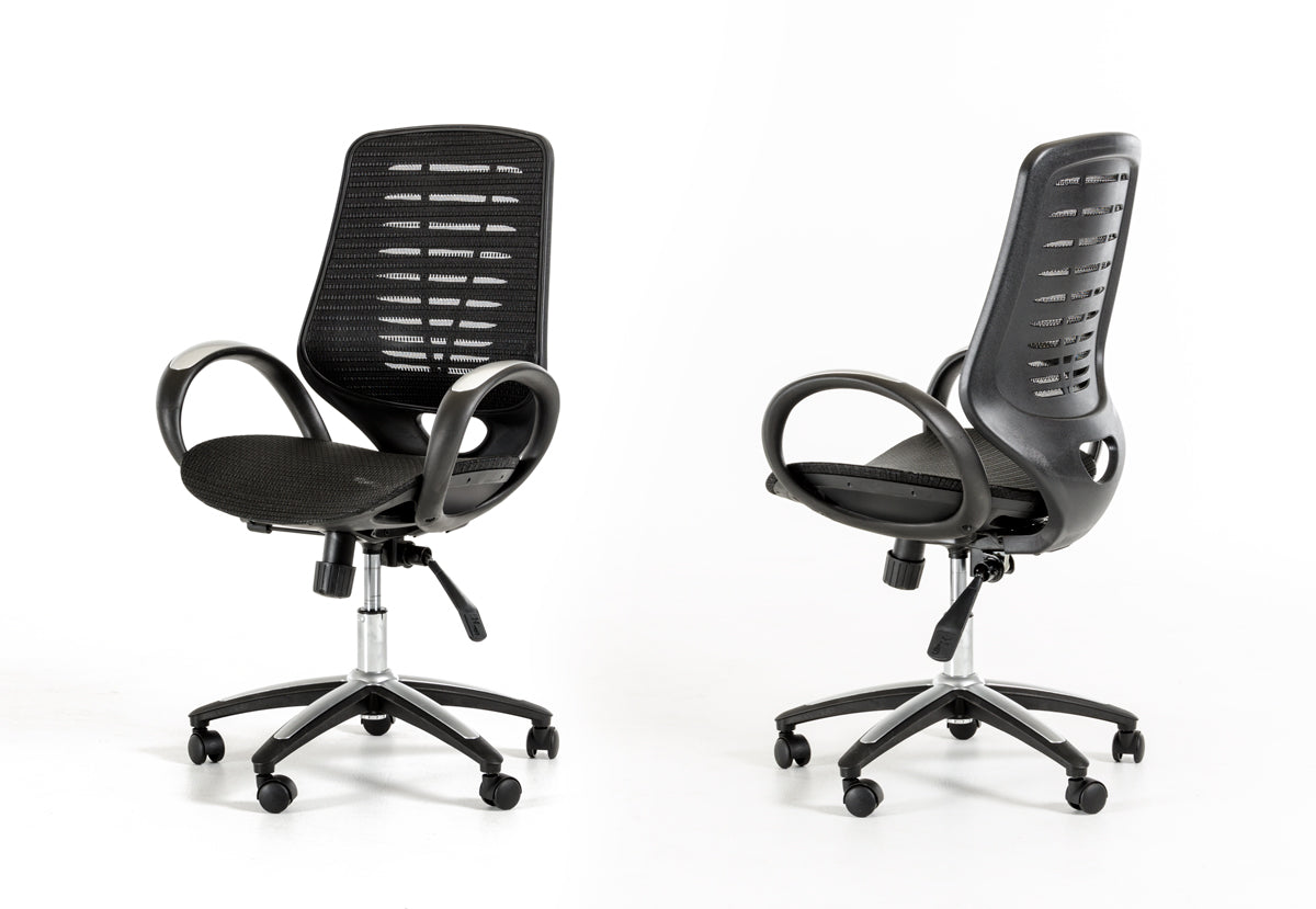 41' Black Plastic and Steel Office Chair