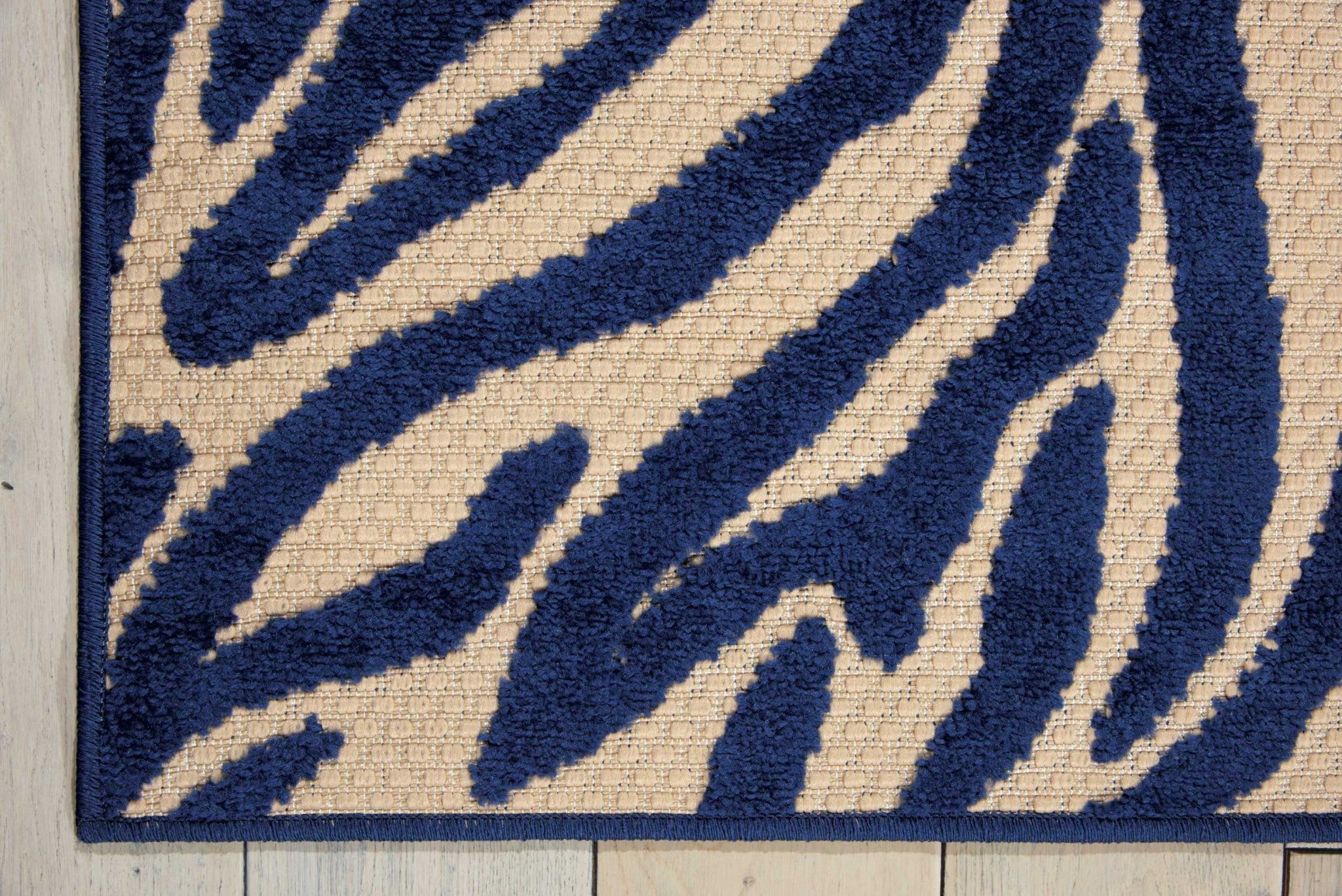 4’ x 6’ Navy Zebra Pattern Indoor Outdoor Area Rug